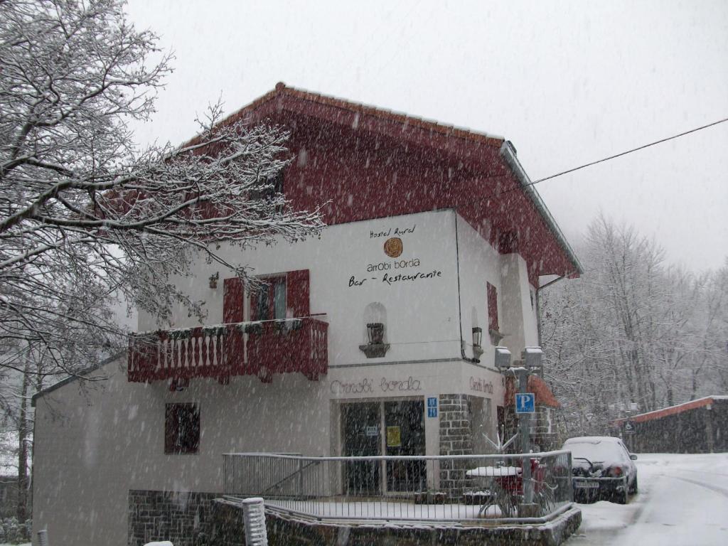 Hostal Rural Arrobi Borda Eugi Екстериор снимка