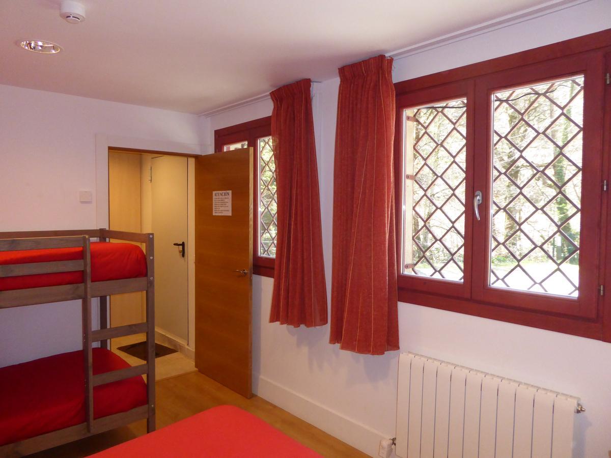 Hostal Rural Arrobi Borda Eugi Екстериор снимка